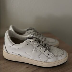 Vintage Havana White Star Sneakers Size 6.5